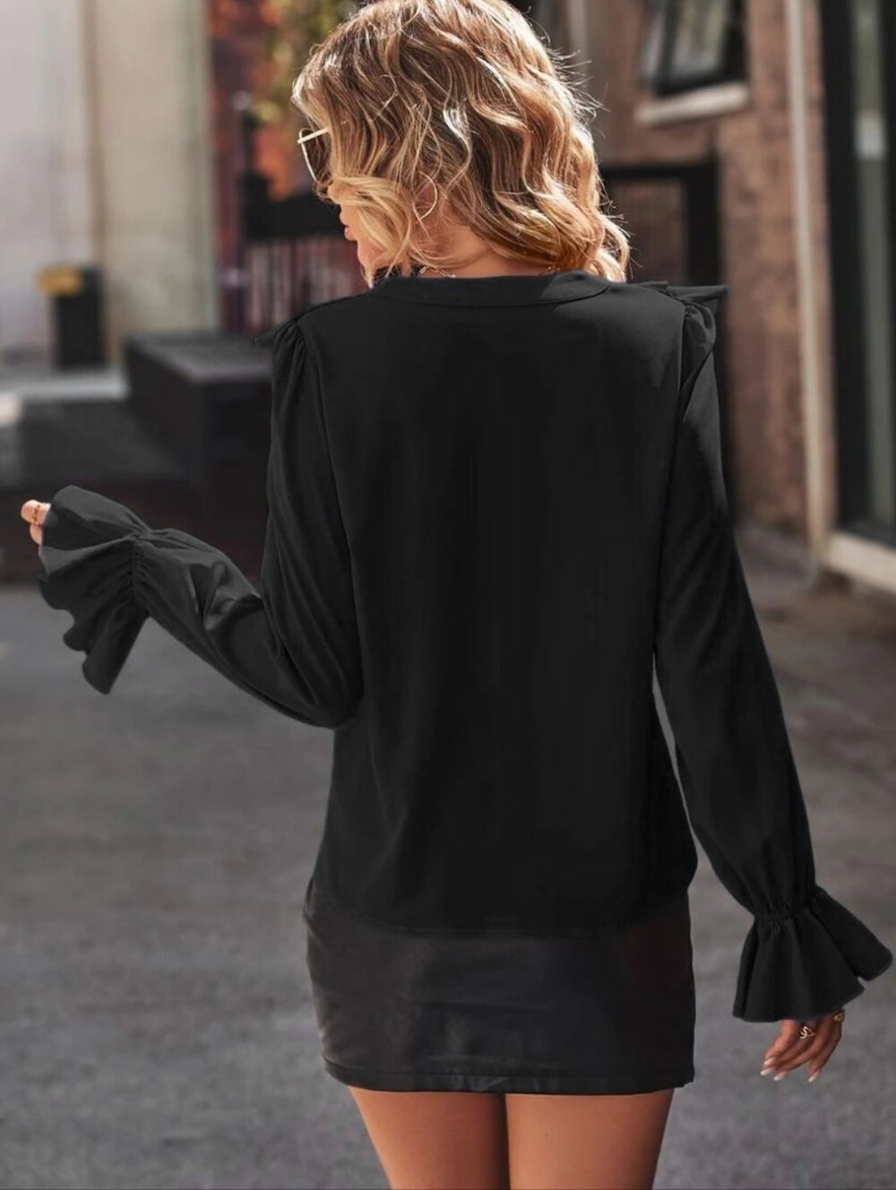 Romantic Ruffles Blouse - Black - Picture 4 of 7